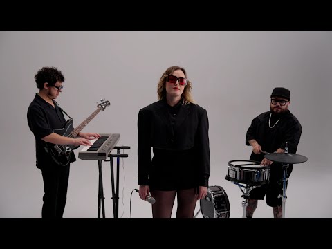 Hello Seahorse! - 16 (Video Oficial)