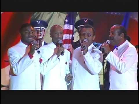 Spectrum Sings USA National Anthem