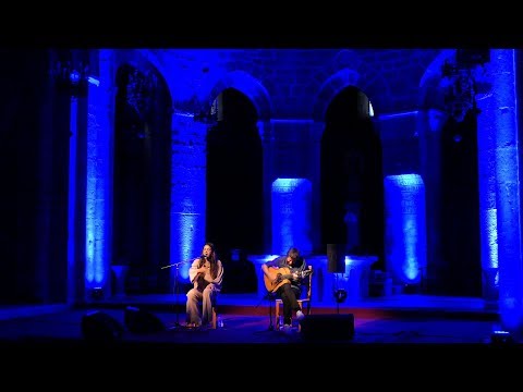 Rosalía y Raül Refree en el Monasterio de Veruela - De Plata