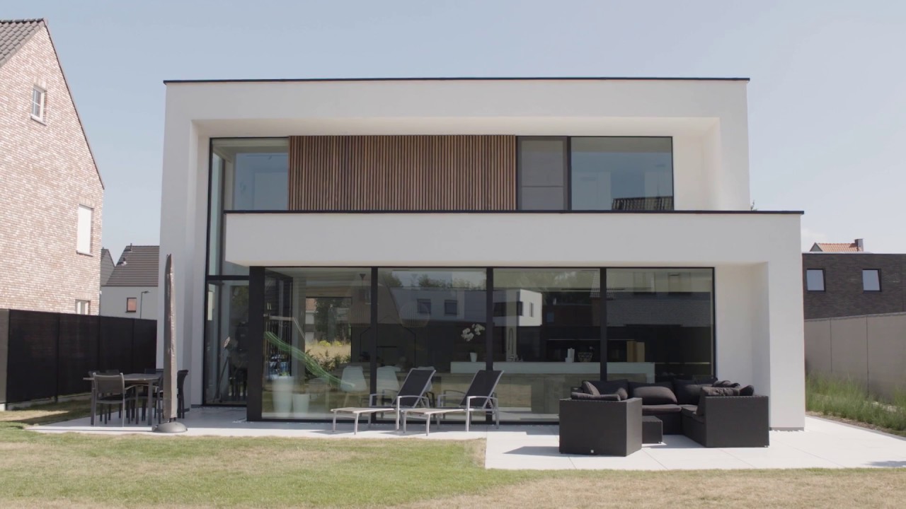 MODERNE EENGEZINSWONING