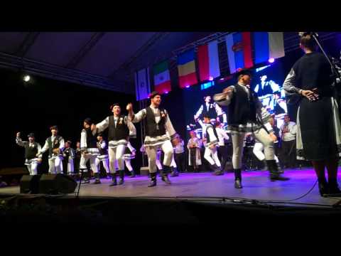 Ansamblul Folcloric Doina Aiudului - Colaj