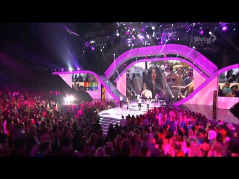 Carly Rae Jepsen - Call Me Maybe (Teen Choice Awards 2012) HD