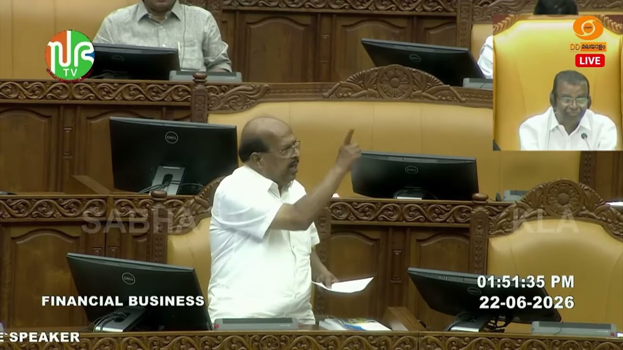 കമ്യൂണിസത്തെയൊന്നും ശപിക്കല്ലേ.. കമ്യൂണിസത്തിനെതി?