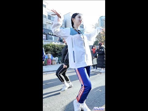 171118 레드크루 (현숙, RED Crew) - 컬러링북, 클로저 (오마이걸) @ 홍대 거리공연 직캠 By SSoLEE