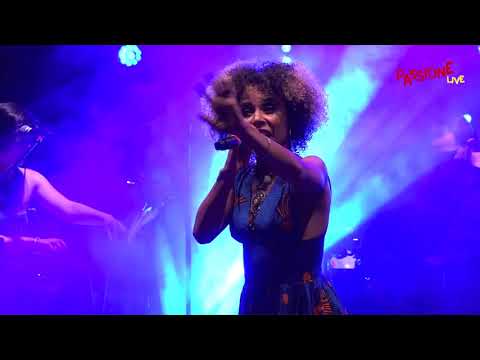 Passione Live - 9 Maggio/Meglio Accussi'  - Simona Boo