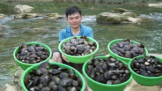 Catch lots of mussels in the wild river and cook a delicious meal. Green forest life