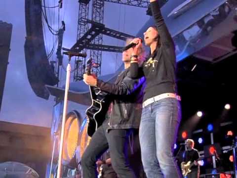 Bon Jovi feat. Christina Stürmer - Who says you can't go home (Live in Stockholm)