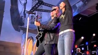 Bon Jovi feat. Christina Stürmer - Who says you can&#39;t go home (Live in Stockholm)