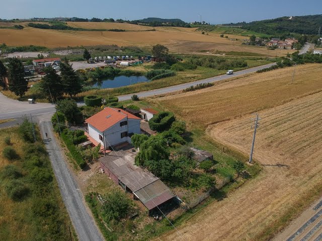 Castellina m.ma villetta a 8 km dal mare a 6 dal centro Buddista