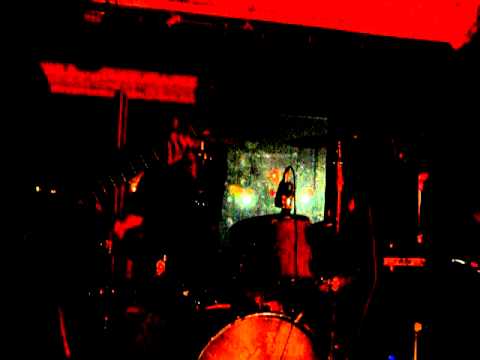She Wolf - Rusting Skin live at Alta Marea
