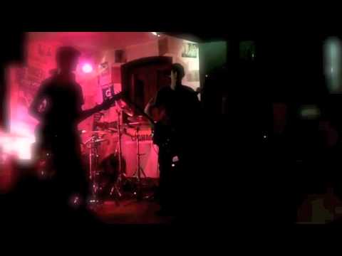 Wyjscie Awaryjne koncert Przystanek Kulturalny Koniec Swiata