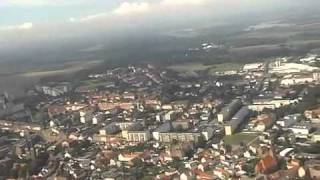 preview picture of video 'Hubschrauberflug über Burg bei Magdeburg'