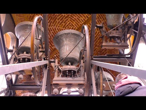 Le Campane di Tradate (VA) - Chiesa di Santa Maria Annunciata al Castello del Palazzo Pusterla Melzi