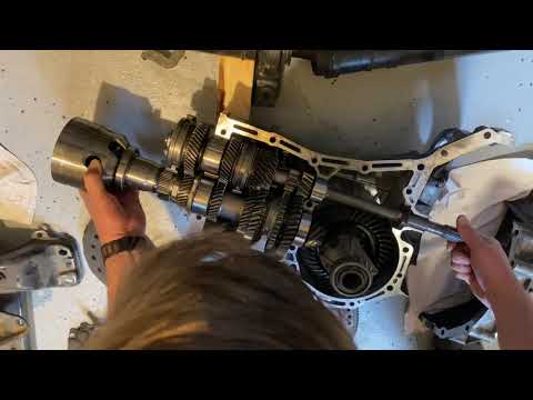Basic workings of a Subaru 5 speed manual transmission