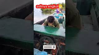 Download lagu Cara engkol bunyikan mesin perahu #shorts #nelayanindonesia #engkol #fyp #viralvideo mp3 Download lagu Cara engkol bunyikan mesin perahu #shorts #nelayanindonesia #engkol #fyp #viralvideo mp3