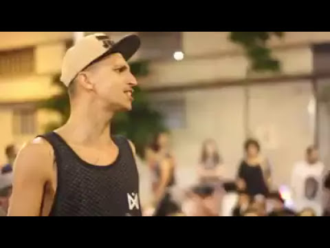 Rima de improviso na rua - Arte ou Realidade