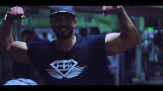 preview picture of video 'افضل تمارين لتضخيم عضلة الضهر!   Simo - offseason Back & biceps motivation'