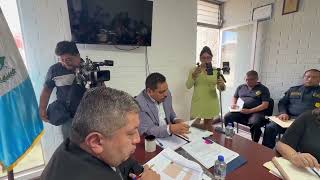 A Luz sobrevaloración de Q31 millones en compra de radios para la PNC