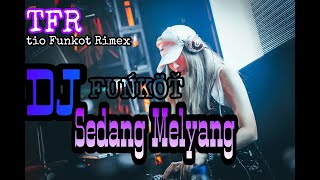 Download lagu DJ FUNKOT RASANYA AKU SEDANG MELAYANG NEW ~TFR™ mp3