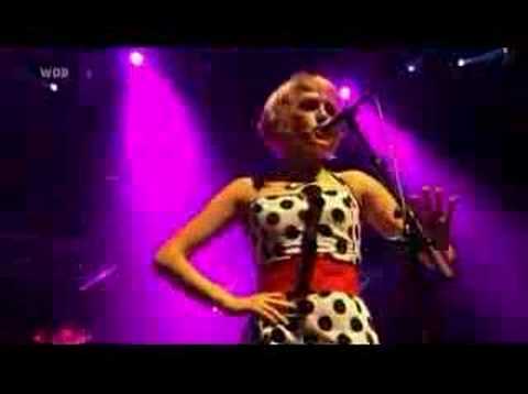 We Are The Pipettes - The Pipettes (live at Rocknacht)
