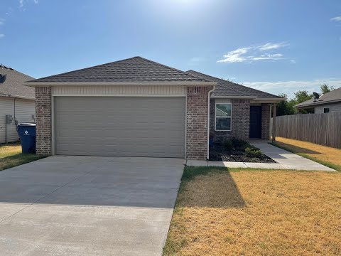 3 bed 2 bath open living and beautiful finishes! property video