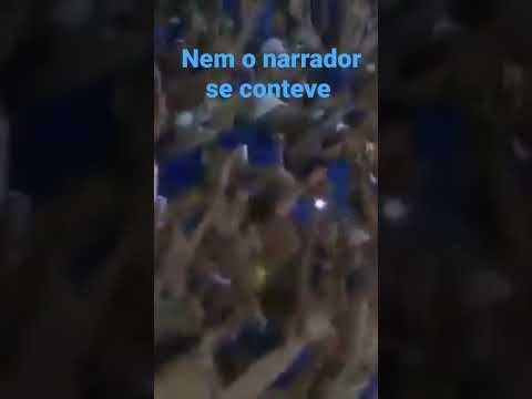 Quando a torcida do Cruzeiro cantou em comemoração ao acesso a série A, nem o narrador se conteve.