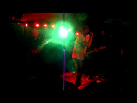 Monsters Of The Ordinary - Turn Around And Run (live @ Shelter, Vienna, 20130321)