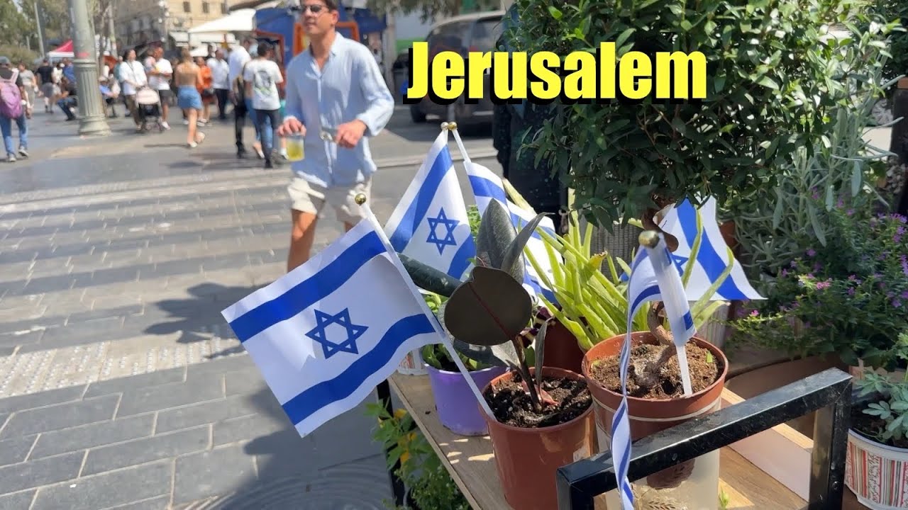 Jerusalem. Friday Crowd at Mahane Yehuda Market! Shabbat is Coming!