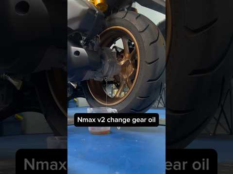 Nmax change gear oil @AMSOILinc @Motul
