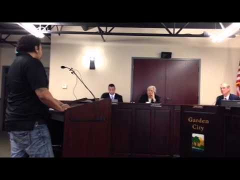 Bar manager speaks out against Garden City smoke ban