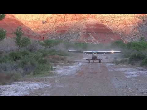 Cessna 180 landing at Mexican Mountain, UT (Rwy 29)