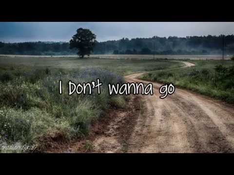 Kip Moore - Dirt Road (Lyrics)