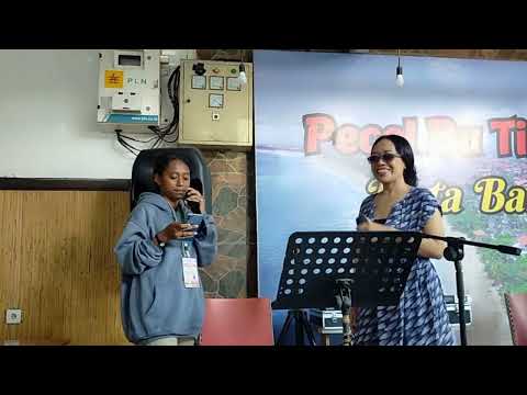 Fransiska Soro siswa SMAN 2 Skanto Papua tampil di Kuta Bali