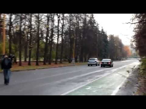 Porsche Cayenne Turbo vs Mercedes Brabus 7.3s 582 hp