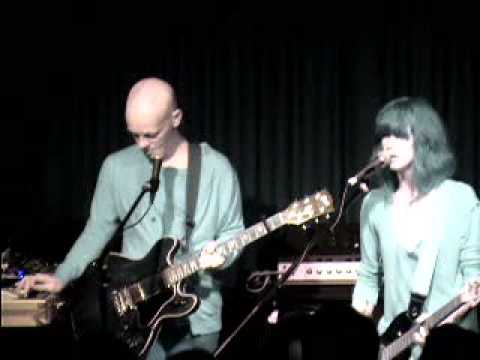 We Fell To Earth 'Lost in Flames' Live 2009 Oct Brighton