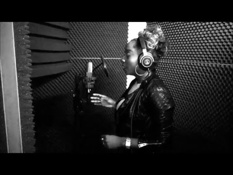 Aïlys - Hotline Bling Cover [Freestyle Video]