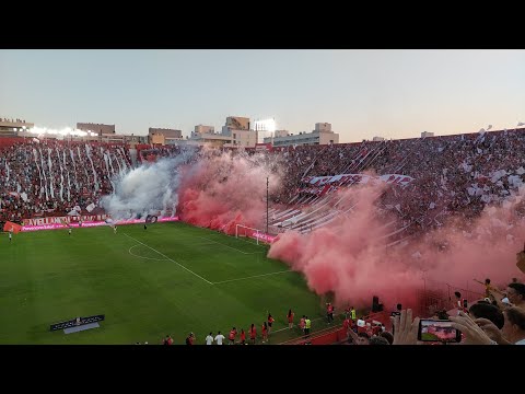 "Recibimiento de HURACÁN en el clásico | Yo soy de la quema vago y atorrante | Huracán vs San Lorenzo" Barra: La Banda de la Quema &bull; Club: Huracán