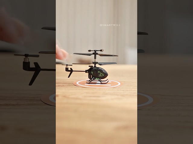 Vídeo relacionado con PLAYJOCS GT-8131 HELICÓPTERO SEM. Helicóptero de plástico con Partes metálicas, Juguete Ideal para niños y coleccionistas.