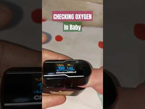 Checking Oxygen In Babies with Pulse Oximeter | Oxygen Stauration | #foryou #baby #doctor #cutebaby