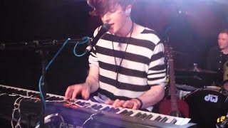 Bry - Astronauts/Tear in my heart mashup