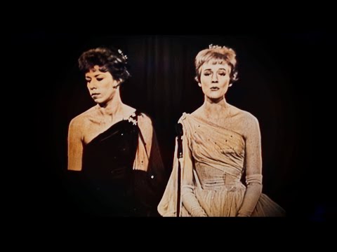 JULIE ANDREWS & CAROL BURNETT AT CARNEGIE HALL. mp4