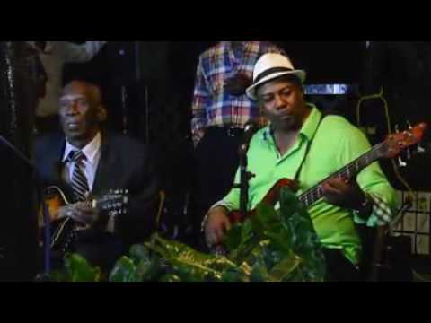 GUEST STAR CHI . CU TIPIKO PASA BON