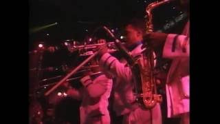 Earth Wind &amp; Fire - System of Survival • Get Away [Live in Japan 1990]