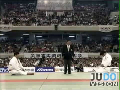 JUDO 2001 All Japan: Kosei Inoue 井上 康生 (JPN) – Tatsuhiro Muramoto (JPN)