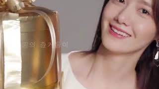 Download lagu Yoona on Hyundai duty free shop magazine pictorial mp3