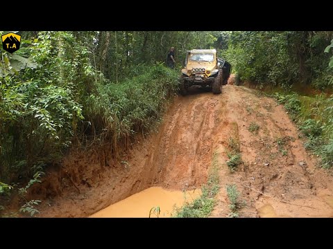 Trilha 4x4 - BARRO PESADO - Troller T4 & Cherokee Gigante