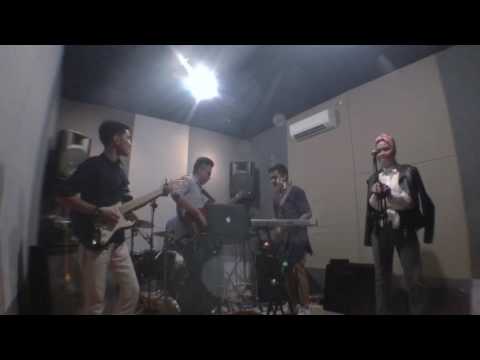 BERAKSI - KOTAK (by Current Mood)