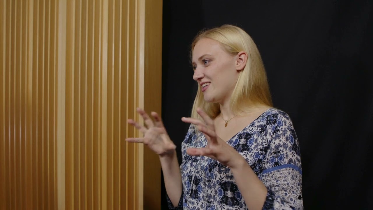 Julia Trintschuk — Vídeo 1