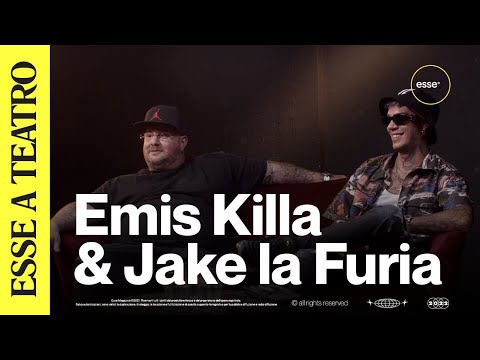 Emis Killa & Jake La Furia raccontano “17” ad Antonio Dikele Distefano in teatro | ESSE A TEATRO
