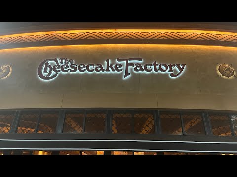 The Cheesecake Factory Las Vegas Premium Outlets. Caminhei até a The Cheesecake Factory